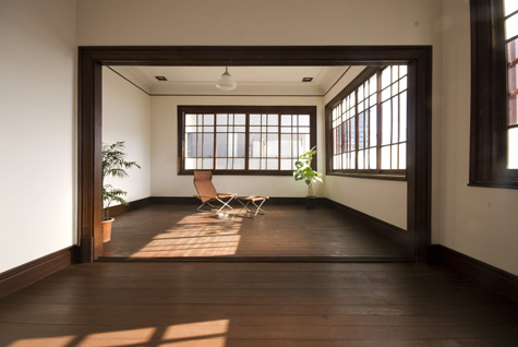 “三松荘”